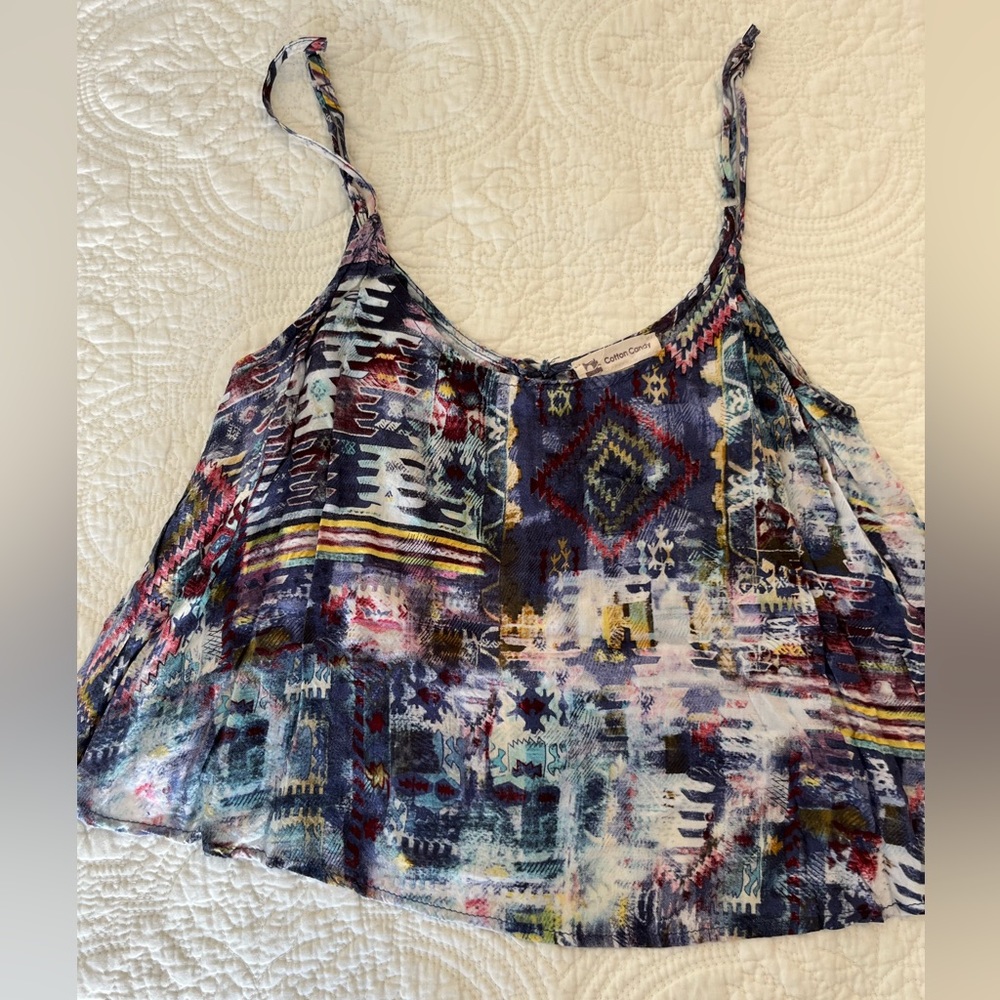 Multicolor Flowing Crop